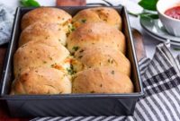 Cheesy Stuffed Dinner Rolls Recipe for Soft, Gooey Bites