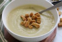 Creamy Potato Leek Soup (Gluten- and Dairy-Free Recipe)