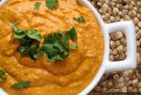 Smoky Roasted Red Pepper Hummus Recipe — Quick & Creamy Dip