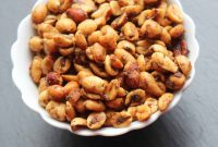 Spicy Crock-Pot Chili with Nuts: Slow Cooker Recipe