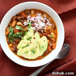 White and Black Bean Chili Recipe. Make this Hot bowl of Chili with Black Beans and White Cannellini or Northern Beans, peppers, veggies for Fall. 1 Pot, ready in 30 minutes. Vegan Gluten-free Soy-free Recipe. | VeganRicha.com #vegan #glutenfree #veganricha