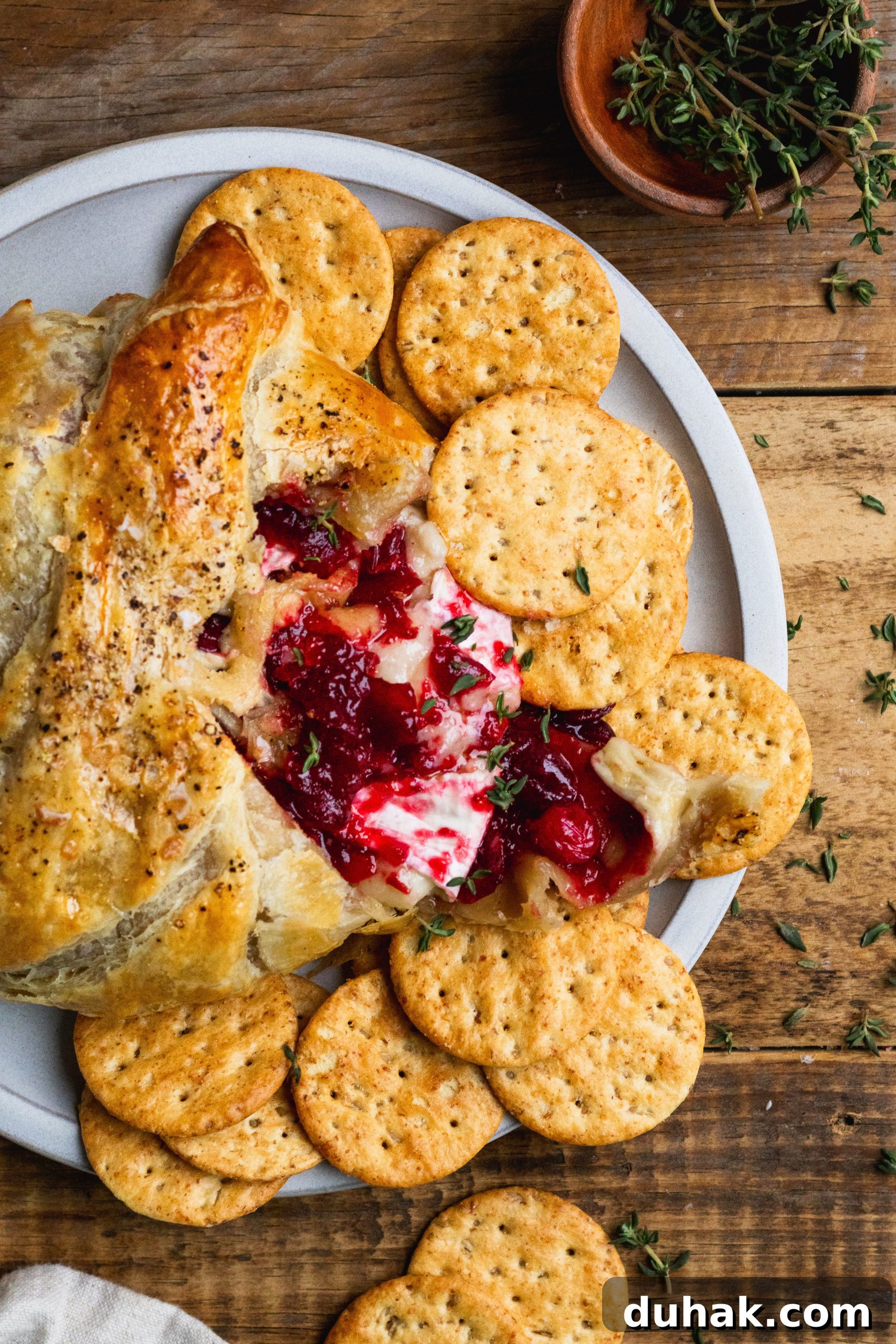 Cranberry and Brie Puff Pastry Tart: Festive Appetizer Recipe 4 Cranberry Brie Puff Pastry