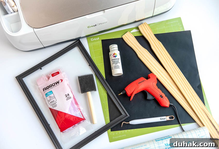 Fresh-Baked Pie Sign Tutorial: Cricut Crafting Guide for Home Decor 3 things to make with your Cricut