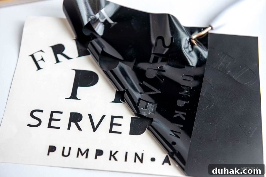 Fresh-Baked Pie Sign Tutorial: Cricut Crafting Guide for Home Decor 8 fall projects with your Cricut