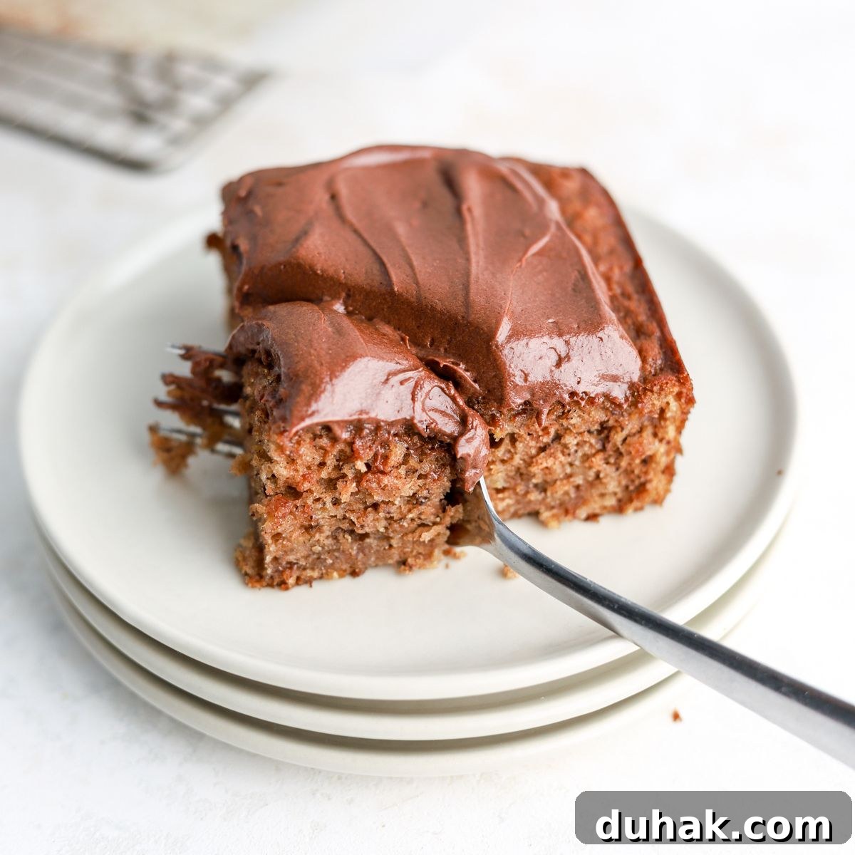 Moist Banana Spice Cake Recipe with Warm Cinnamon Flavor 2 Banana spice cake