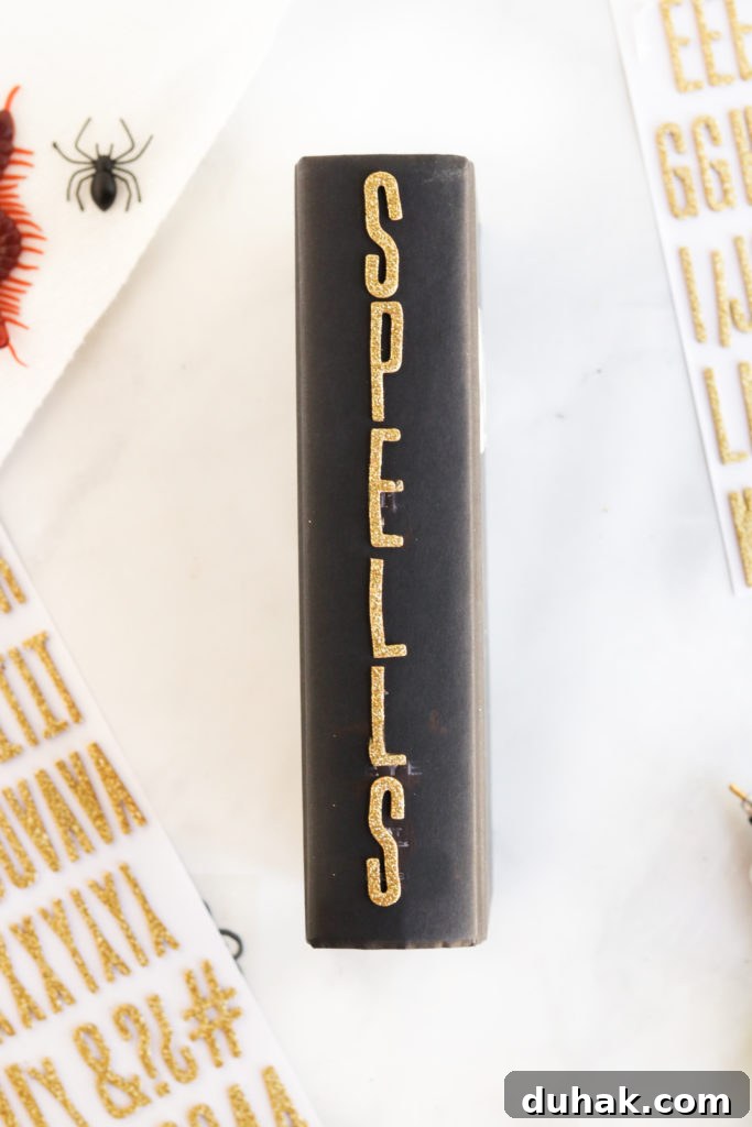 Create Your Own Spellbook: DIY Guide to Personal Grimoires 4 img 283 3