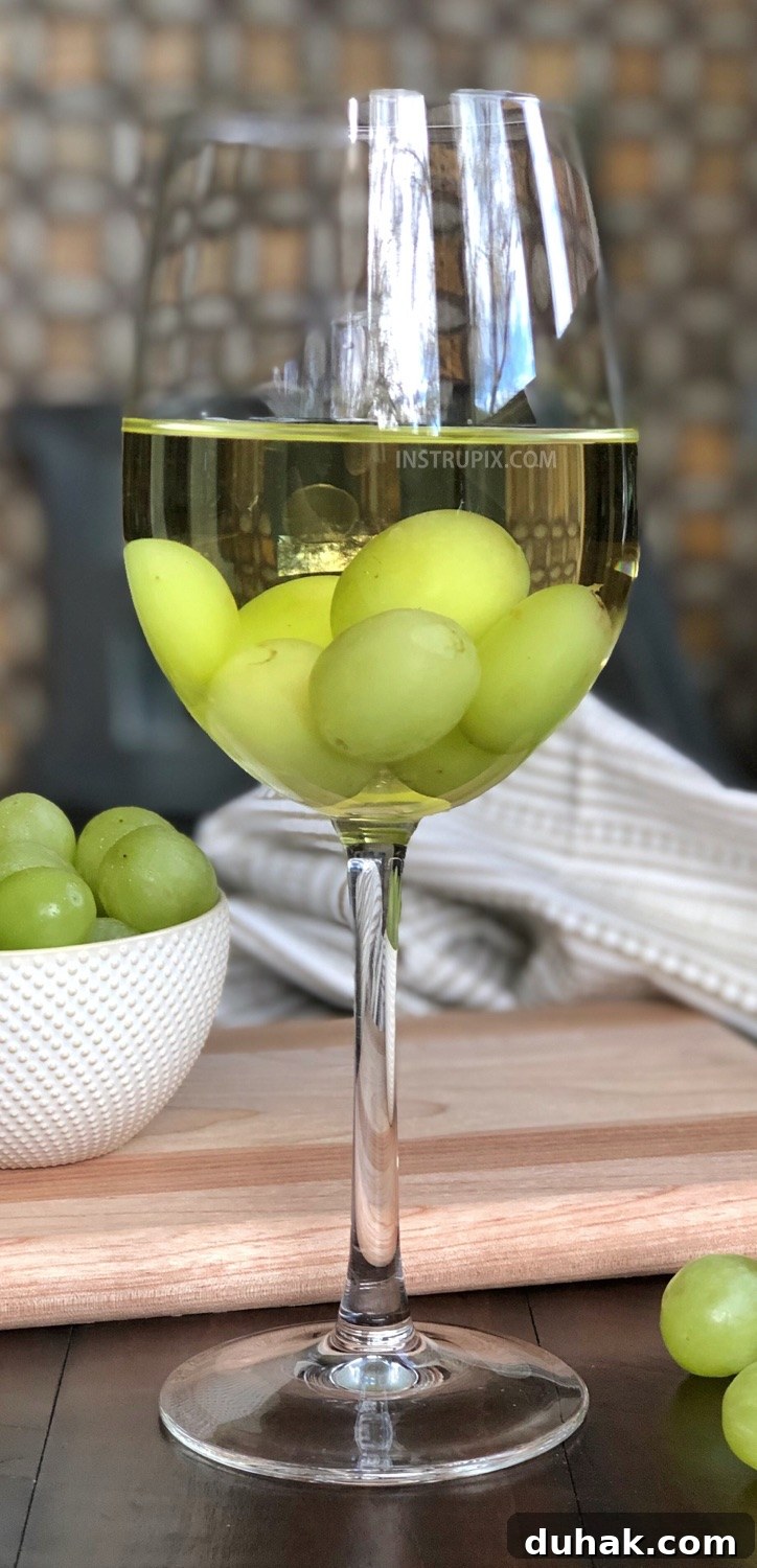 8 Surprising Ways to Enjoy Wine You Haven’t Tried 17 Wine hacks collection