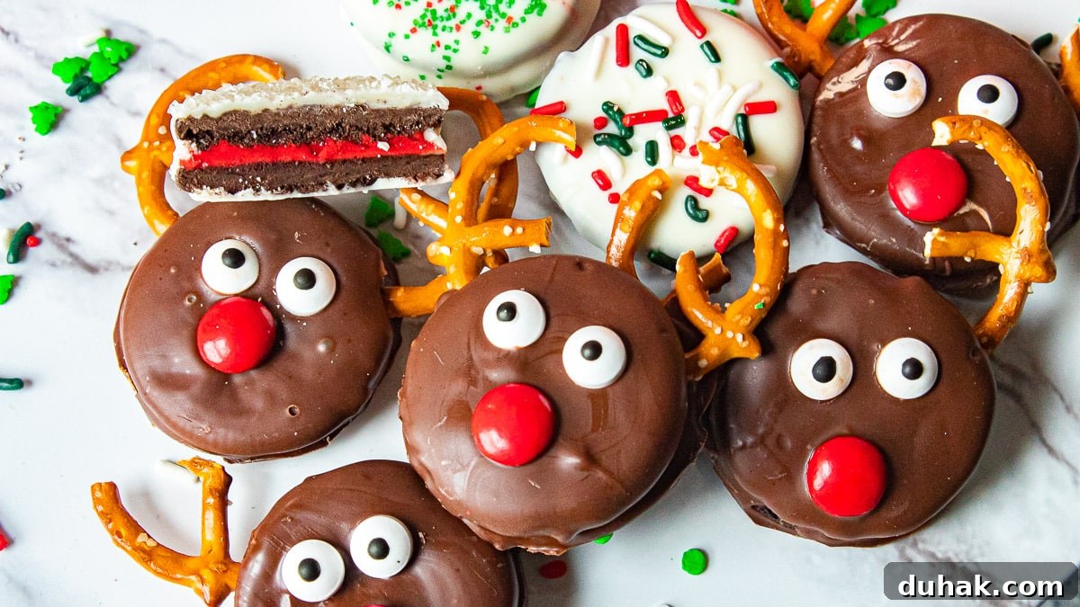 decorated christmas oreos