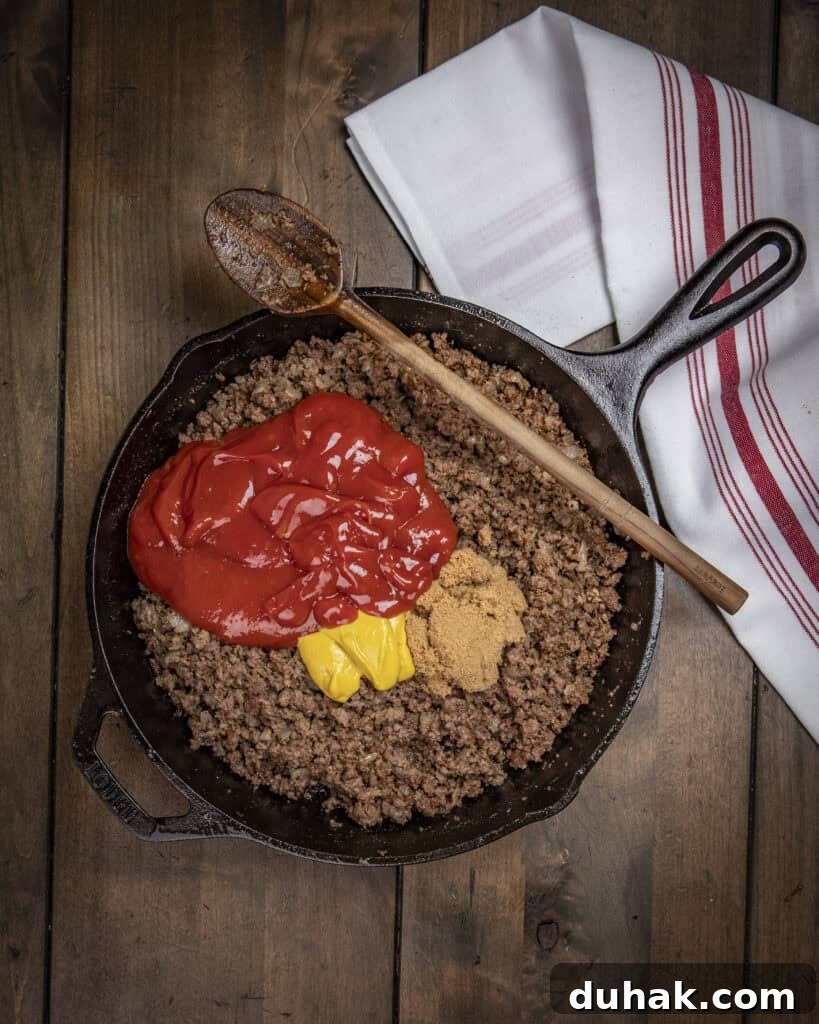 Sloppy Joe Hot Dogs with Creamy Cheese Sauce 4 img 5130 3