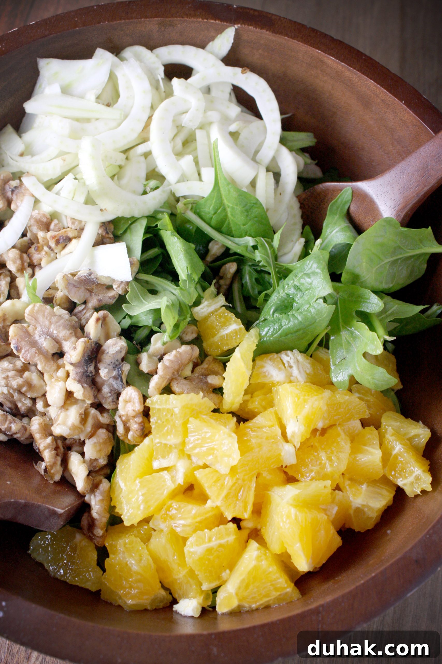 Crisp Orange, Fennel & Walnut Salad with Citrus Vinaigrette 8 Finished salad