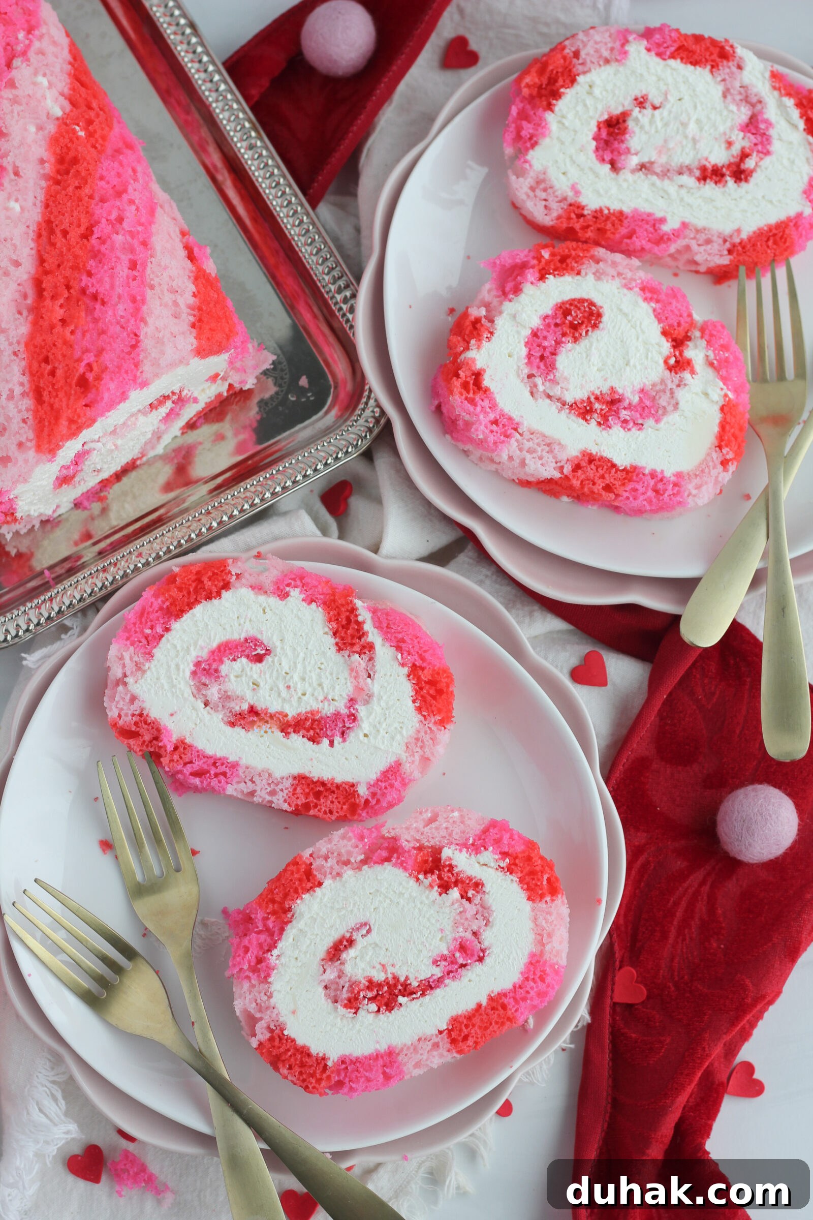 Valentine's Day Cake Roll Recipe: How to Make a Romantic Dessert 3 img 7594 2