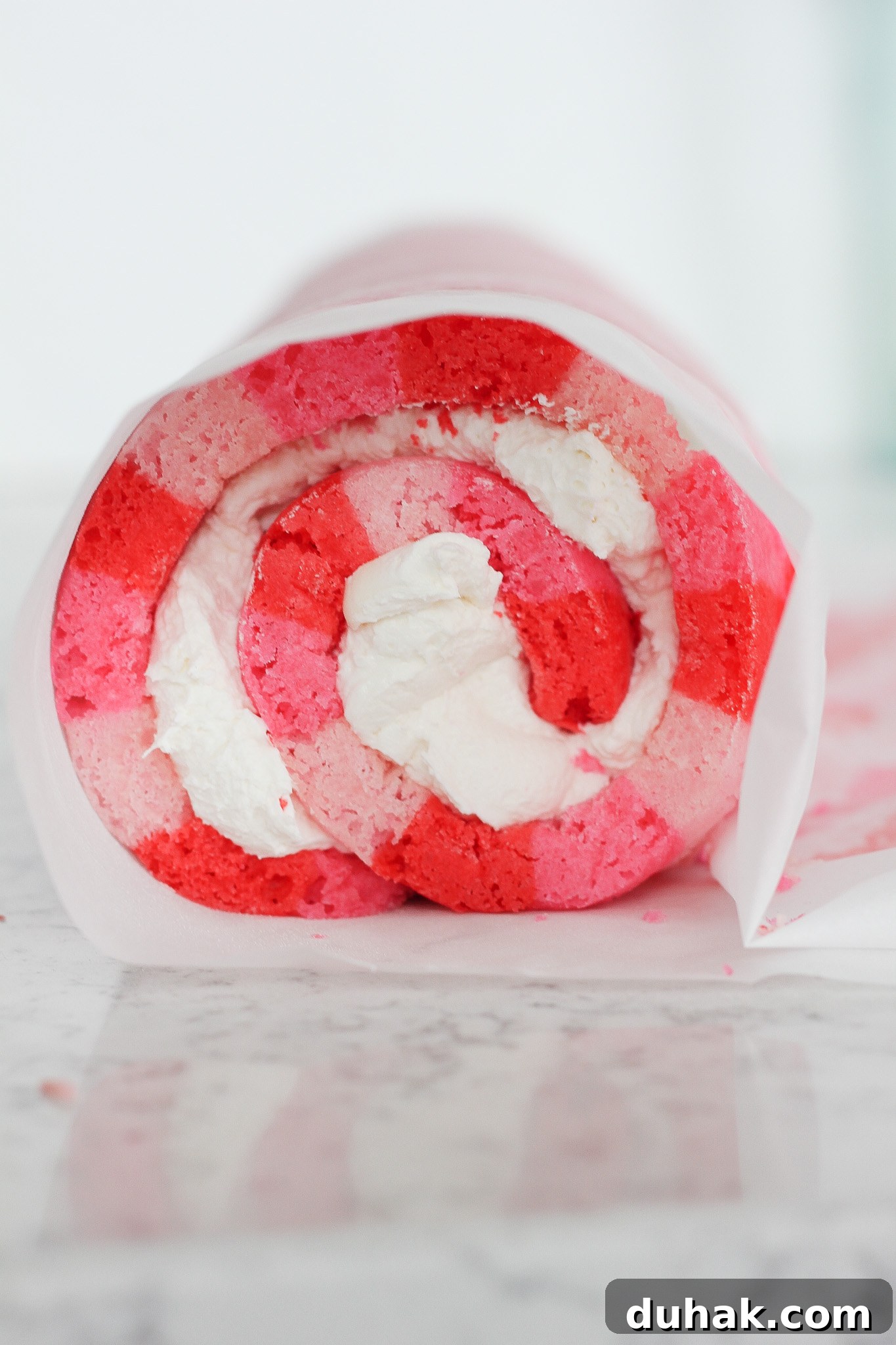 Valentine's Day Cake Roll Recipe: How to Make a Romantic Dessert 8 img 7594 7