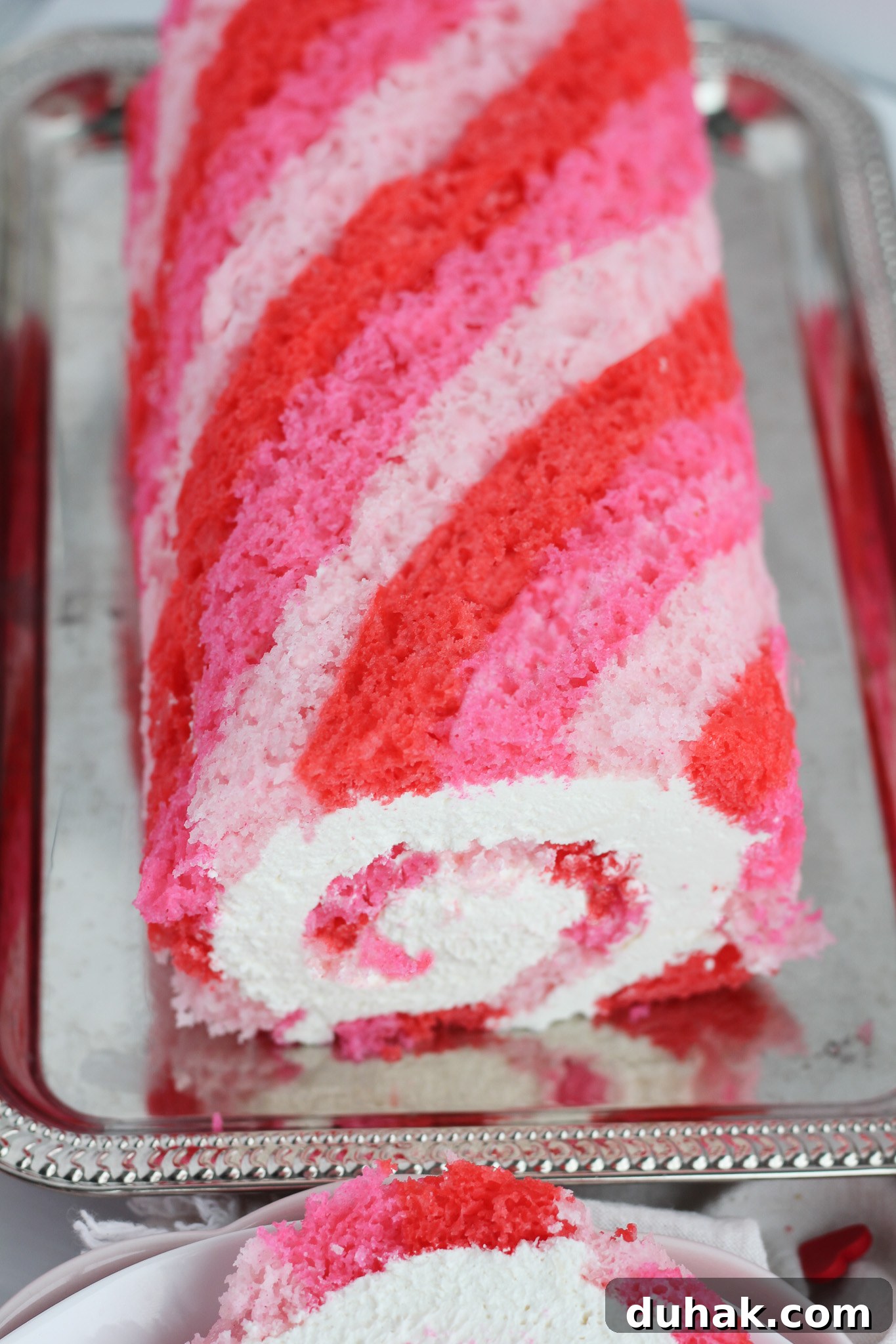 Valentine's Day Cake Roll Recipe: How to Make a Romantic Dessert 9 img 7594 8